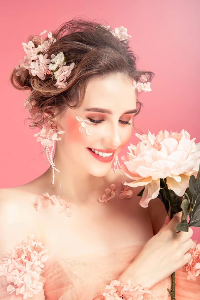 Diễn viên Tây theo phong cách (doanh nhân, gia đình, lifestyle…)